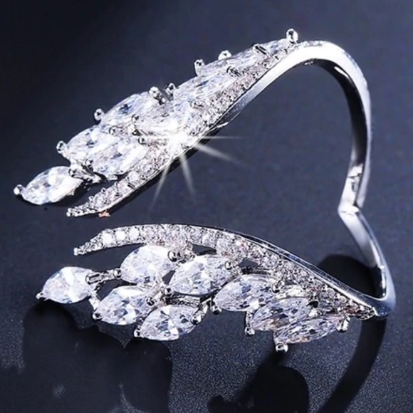 STERLING SILVER ANGEL WINGS OPEN RING - Picture 4 of 5